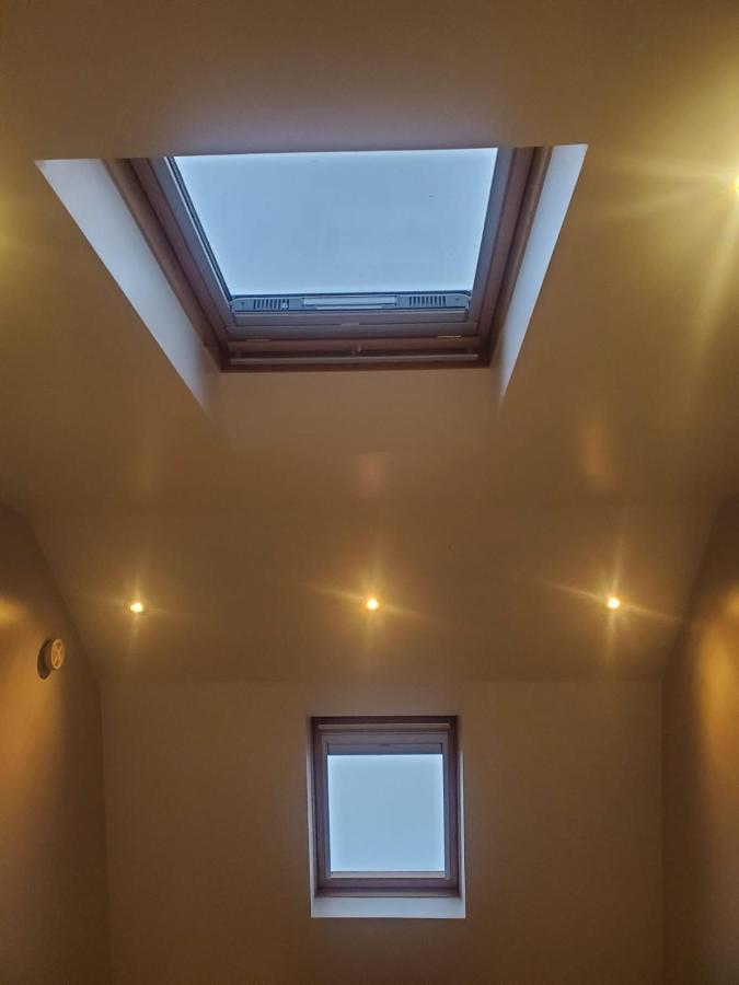 Large Kingsize Ensuite In Kingswood, Bristol, Bs15 Εξωτερικό φωτογραφία